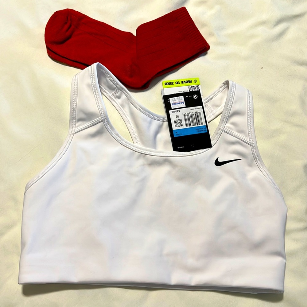 Nike swoosh bra size M without padding free socks